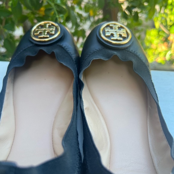 Tory Burch Black Ballet Flats - Picture 4 of 17